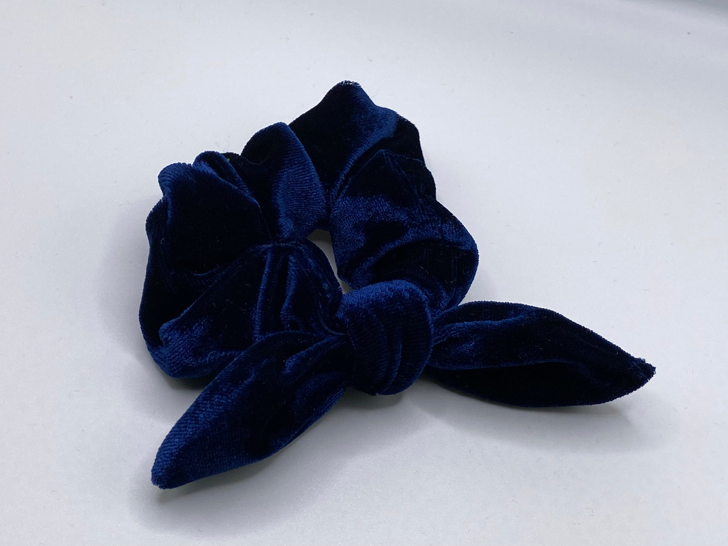 velvet scrunchies blue